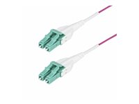 StarTech.com 2m (6.6ft) LC/LC (UPC) OM4 Multimode Fiber Optic Cable, OFNR - Patch-kabel - LC/UPC duplex multimode (hane) till LC/UPC duplex multimode (hane) - 2 m - 1.6 mm - fiberoptisk - duplex - 50/125 mikron - OM4 - OFNR - startkabel - erika-violett OM4RLCLC2M